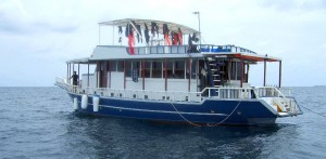 Tauchsafaris und Tauchkreuzfahrten MV Emperor Atoll